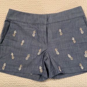 LOFT Riveria short- NWT- embroidered pineapples